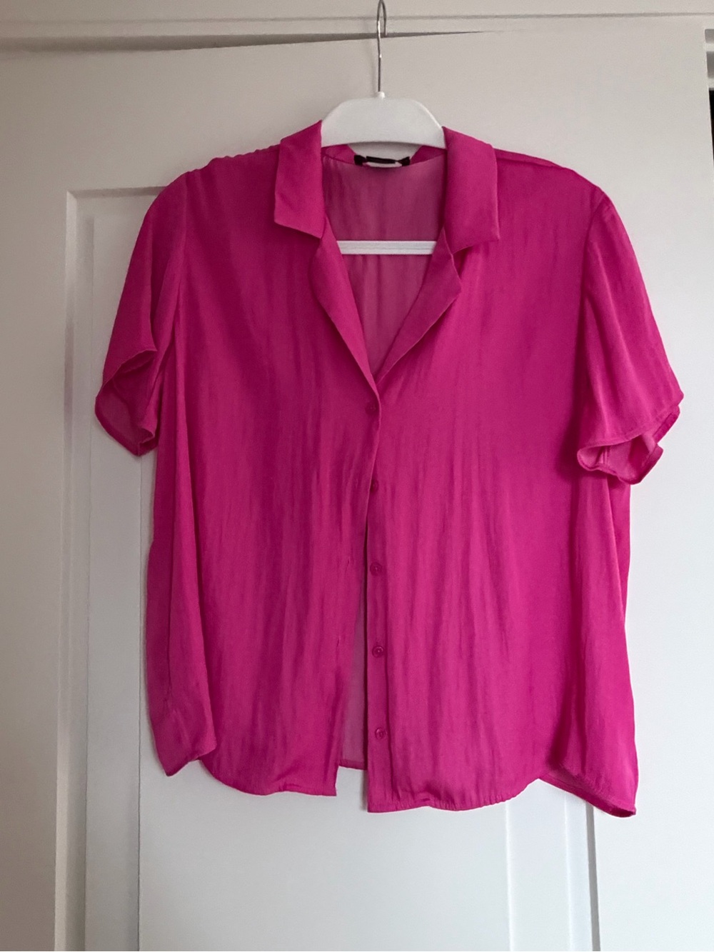 RACHEL Rachel Roy Short-Sleeve Button Front Shirt in Fuchsia